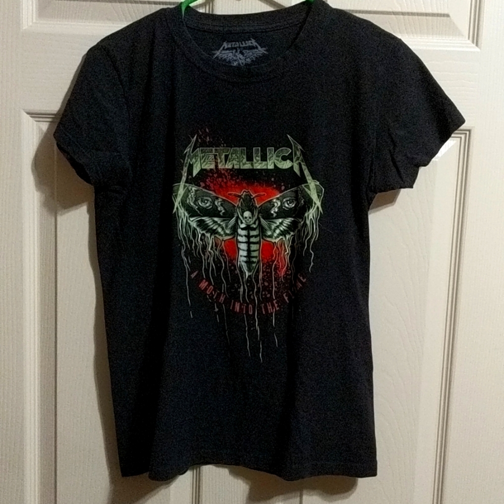 Metallica women's tee. Moth into the flame  Moving and cleaning out the wardrobe